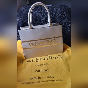 ✨giveaway✨Valentino Cream and Gold Tote Bag